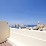 Ag2 - Sea View Stylish 2 Bedroom Apt *