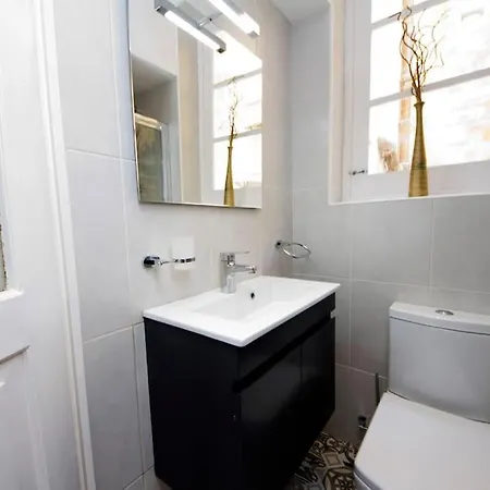 Ag2 - Sea View Stylish 2 Bedroom Apt * 瓦莱塔