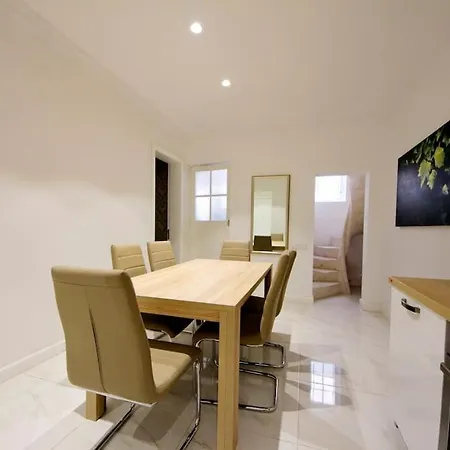 公寓 Ag2 - Sea View Stylish 2 Bedroom Apt *