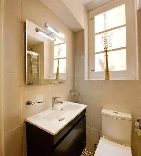 Ag2 - Sea View Stylish 2 Bedroom Apt